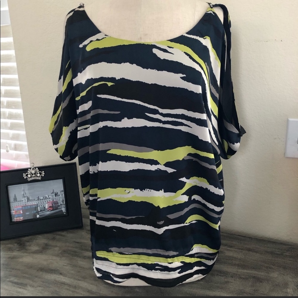 The Addison Story printed short sleeve blouse
